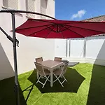 Casa vacanze Maison Rénovée 4 Pers – Cour Fermée Et Parking - Fr-1-197-632