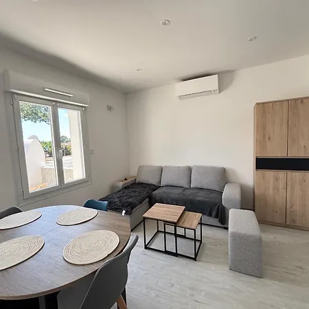 Maison Rénovée 4 Pers – Cour Fermée Et Parking - Fr-1-197-632