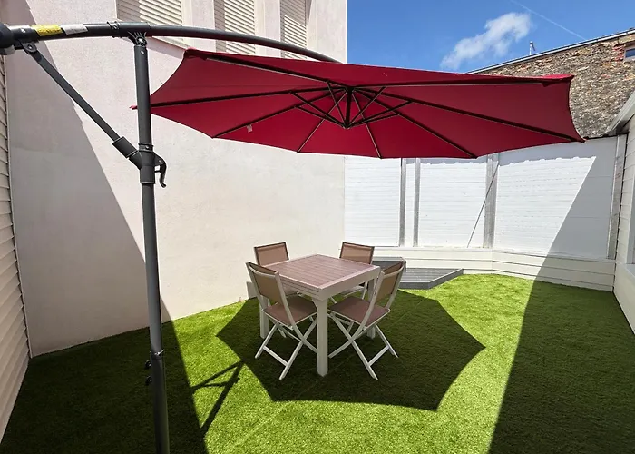 Hébergement de vacances Maison Rénovée 4 Pers – Cour Fermée Et Parking - Fr-1-197-632