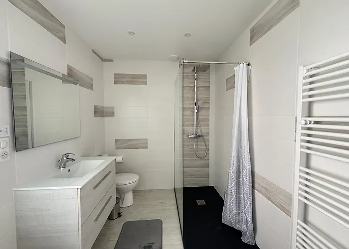 Maison Rénovée 4 Pers – Cour Fermée Et Parking - Fr-1-197-632 * Les Sables-dʼOlonne